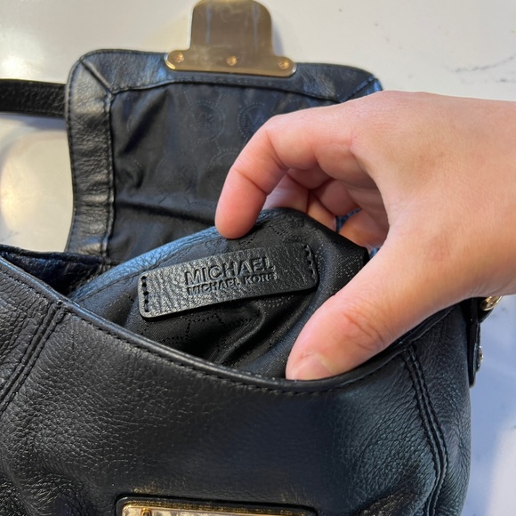 Mk Charlton crossbody bag - Picture 5 of 8